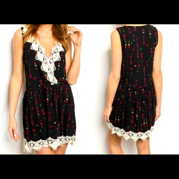 Crochet trim boho dress - Picture 2 of 6